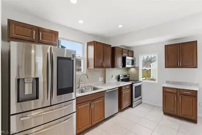 3577 Cedarbrook Road, University Heights, OH 44118 - Photo 13