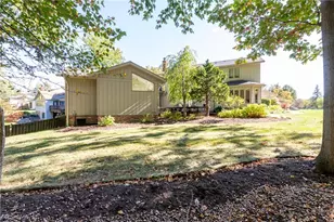 29249 Orangewood Dr, Orange, OH 44122 - Photo 45