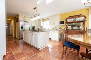 29249 Orangewood Dr, Orange, OH 44122 - Photo 17