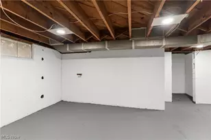 2526 Stocker Ave, Youngstown, OH 44505 - Photo 23