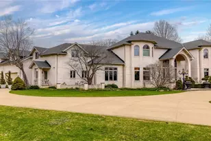 25 Brandon Ct, Moreland Hills, OH 44022 - Photo 3