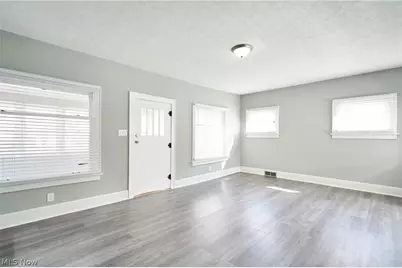 2154 12th Street SW, Akron, OH 44314 - Photo 11