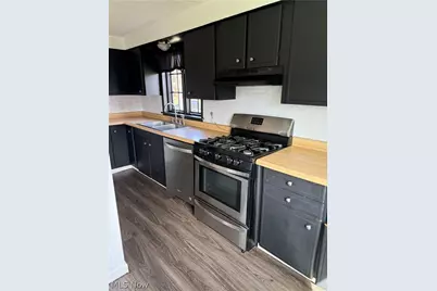 717 N Dawson Street, Uhrichsville, OH 44683 - Photo 9