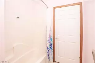 502 N Swinehart Rd, Orrville, OH 44667 - Photo 15