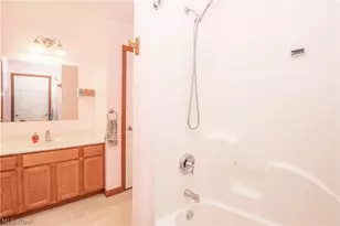 502 N Swinehart Rd, Orrville, OH 44667 - Photo 13