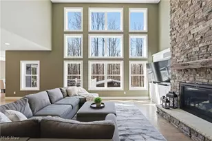 10900 Angela Dr, Kirtland, OH 44094 - Photo 15