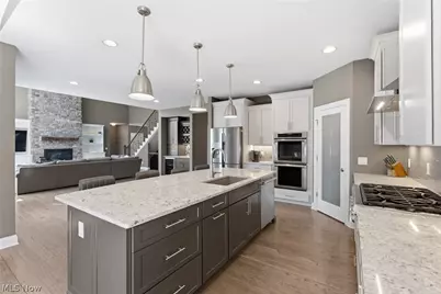 10900 Angela Drive, Kirtland, OH 44094 - Photo 17