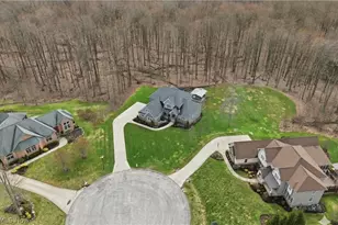 10900 Angela Dr, Kirtland, OH 44094 - Photo 49