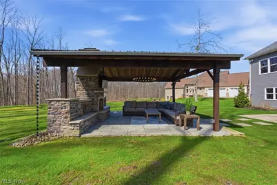 10900 Angela Drive, Kirtland, OH 44094 - Photo 45