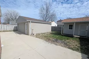 1045 E 347th St, Eastlake, OH 44095 - Photo 7