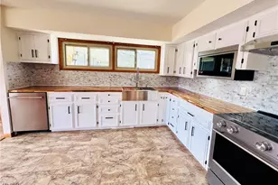 11685 Mills Rd, Garrettsville, OH 44231 - Photo 7