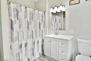 163 N Chestnut Ave, Niles, OH 44446 - Photo 33