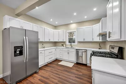 1712 W 6th Street, Ashtabula, OH 44004 - Photo 1