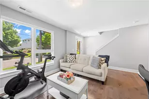 1240 W 70th St, Loveland, OH 44102 - Photo 9