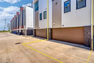 1240 W 70th St, Loveland, OH 44102 - Photo 7