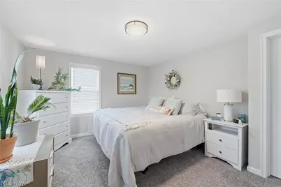 735 Allison Avenue, Lorain, OH 44052 - Photo 23