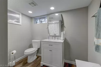 735 Allison Avenue, Lorain, OH 44052 - Photo 37