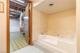 3680 Timber Lake St NW, Uniontown, OH 44685 - Photo 29