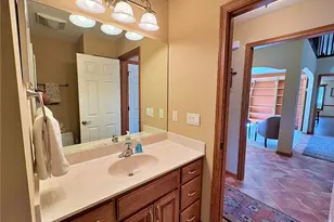 6340 Mallard Creek Run, Lorain, OH 44053 - Photo 23