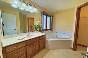 6340 Mallard Creek Run, Lorain, OH 44053 - Photo 27