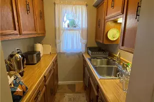 101 Ridgeway St, Struthers, OH 44471 - Photo 9