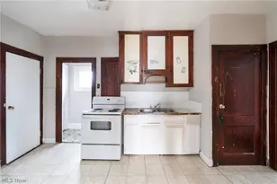 1816 E 34th St, Lorain, OH 44055 - Photo 9