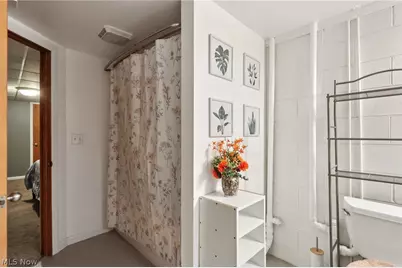 134 Hazelwood Avenue, Barberton, OH 44203 - Photo 33