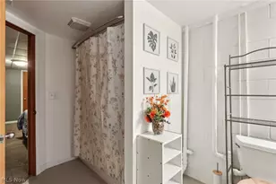 134 Hazelwood Ave, Barberton, OH 44203 - Photo 33