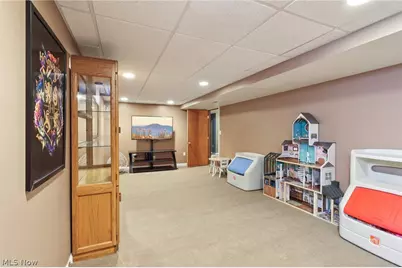 134 Hazelwood Avenue, Barberton, OH 44203 - Photo 27