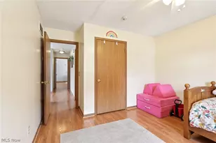 134 Hazelwood Ave, Barberton, OH 44203 - Photo 19