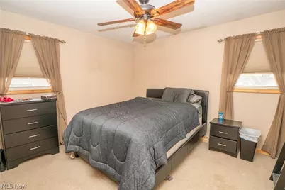 856 Morningview Avenue, Akron, OH 44305 - Photo 9