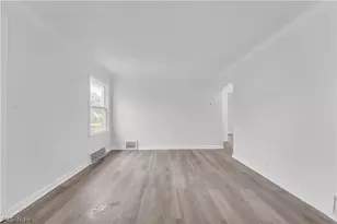 1511 E 196th St, Euclid, OH 44117 - Photo 5