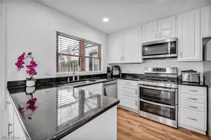 32321 Lakeshore Blvd, Willowick, OH 44095 - Photo 17