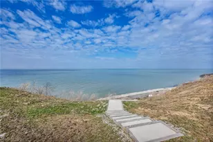 32321 Lakeshore Blvd, Willowick, OH 44095 - Photo 43