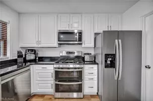 32321 Lakeshore Blvd, Willowick, OH 44095 - Photo 21