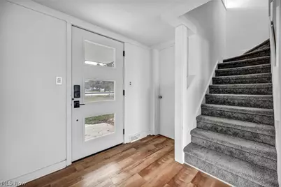 32321 Lake Shore Boulevard, Willowick, OH 44095 - Photo 3