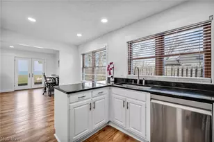 32321 Lakeshore Blvd, Willowick, OH 44095 - Photo 19