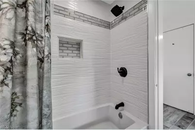 32321 Lake Shore Boulevard, Willowick, OH 44095 - Photo 29