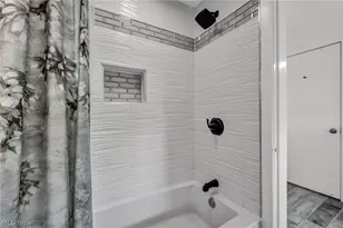 32321 Lakeshore Blvd, Willowick, OH 44095 - Photo 29