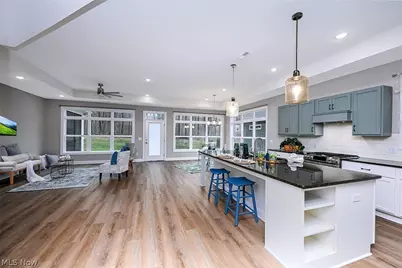 2080 Hawthorn Court, Green, OH 44720 - Photo 7