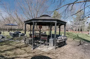 26301 Annesley Rd, Beachwood, OH 44122 - Photo 25