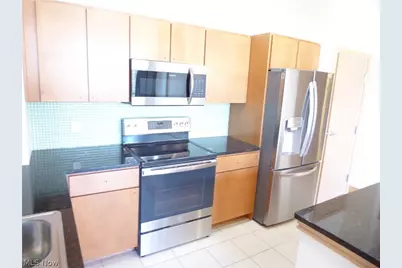 2030 Euclid Avenue #201, Loveland, OH 44115 - Photo 11