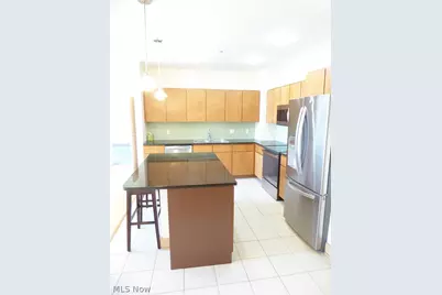 2030 Euclid Avenue #201, Loveland, OH 44115 - Photo 9