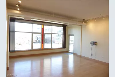 2030 Euclid Avenue #201, Loveland, OH 44115 - Photo 3