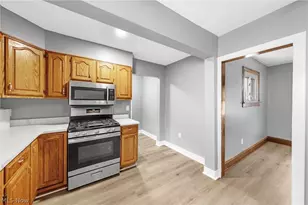 1516 Newton St, Akron, OH 44305 - Photo 9