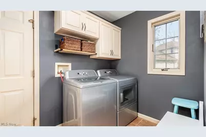 360 Walters Way, Zanesville, OH 43701 - Photo 19