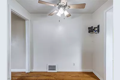 15606 Scottsdale Boulevard, Huber Heights, OH 44120 - Photo 9