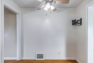 15606 Scottsdale Blvd, Huber Heights, OH 44120 - Photo 9