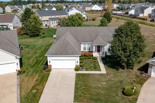 9119 Chatham Cir, North Ridgeville, OH 44039 - Photo 3