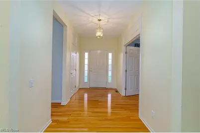 9119 Chatham Circle, North Ridgeville, OH 44039 - Photo 5